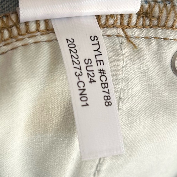 JCREW 9" Demi-Boot Crop Jeans Sz 31P Raw Hem Light Wash - Picture 7 of 7